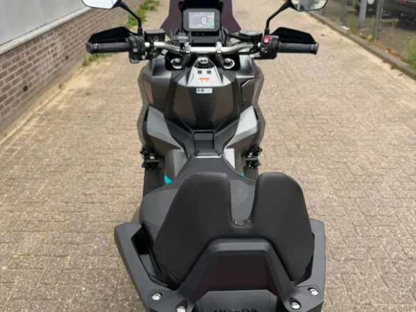 2022 Honda X-ADV - €13,500 · Bidding (1/1)