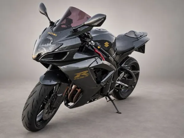 2007 Suzuki Gsxr 750 k7 2007, Lage kmstand. Custom - € 6.750 (1/1)