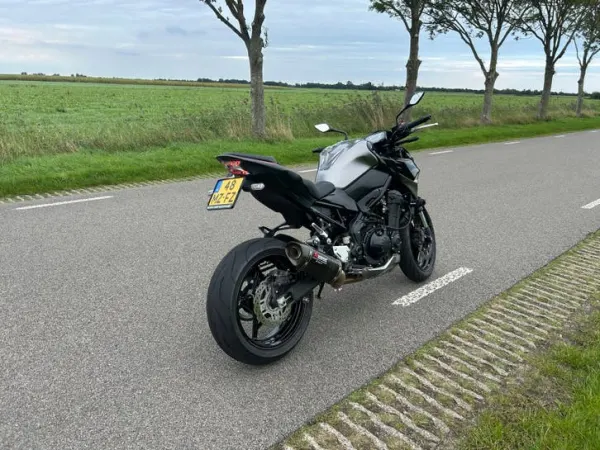 2022 Kawasaki Z 900 - Bieden (1/1)