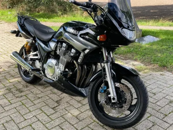 Bouwjaar onbekend Yamaha XJR 1300 - € 3.800 · Bieden (1/1)