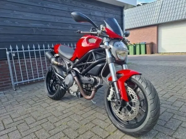 2009 Ducati Monster 1100 - €4,950 (1/1)