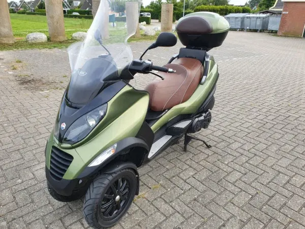 2010 Piaggio MP3 400 - €2,500 · Bidding (1/1)