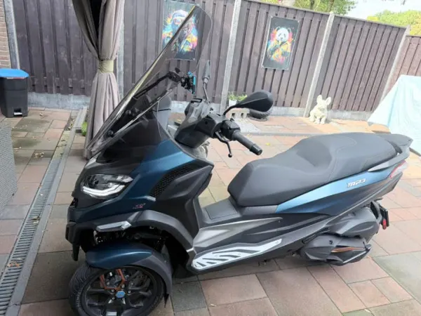 2024 Piaggio Mp3 530 HPE Exclusive Blauw Als Nieuw - €10,000 (1/1)