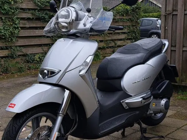 2010 Aprilia Scarabeo - €2,090 · Bidding (1/1)