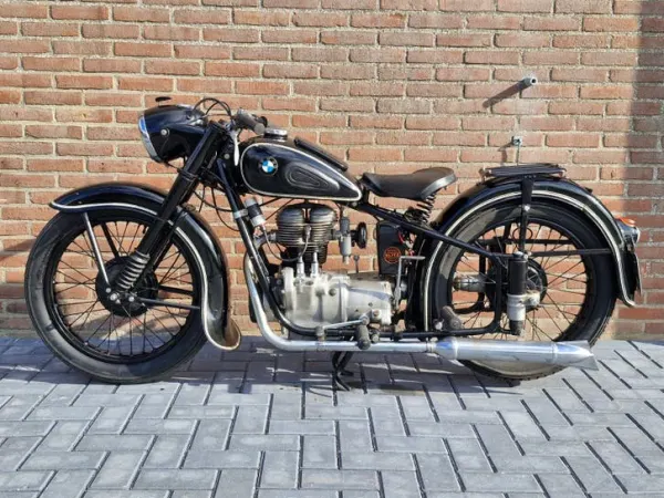 1950 BMW R25 1950 – Origineel Nederlands-Cardan Aandrijving - € 7.500 · Bieden (1/1)