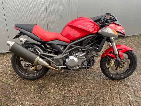 2001 Cagiva V-Raptor 1000 Lage km Stand - € 2.250 · Bieden (1/1)