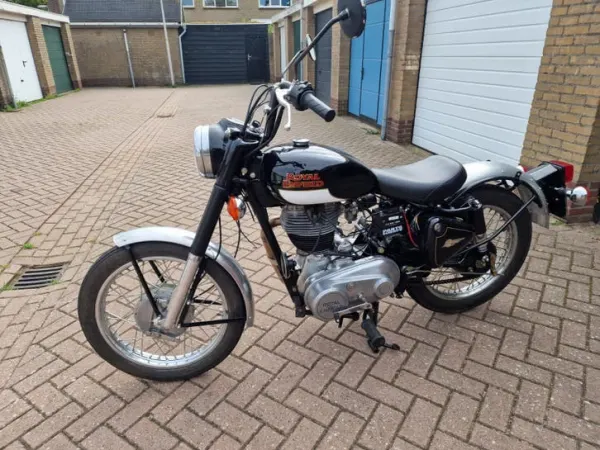 Year unknown Royal Enfield Bullet 500 - €2,400 · Bidding (1/1)