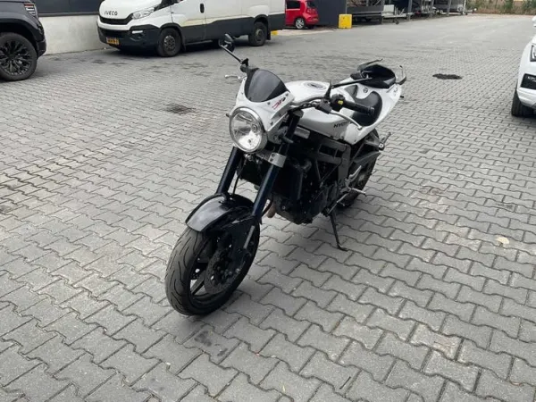 Year unknown Hyosung GT 650-Motorcycle - Price on request (1/1)