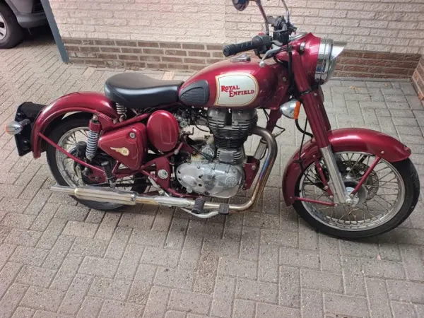 2010 Royal Enfield Classic 500 - €2,500 · Bidding (1/1)