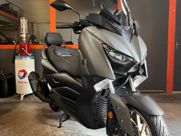 2020 Yamaha X Max 400 - €4,999 (1/1)