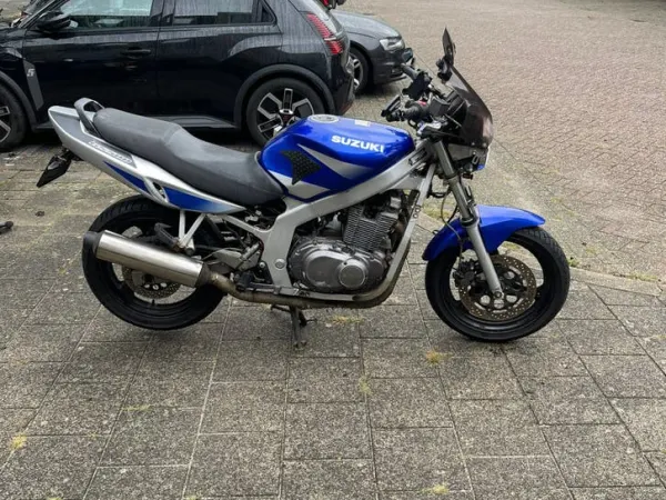 2006 Suzuki GS 500 - €1,000 · Bidding (1/1)