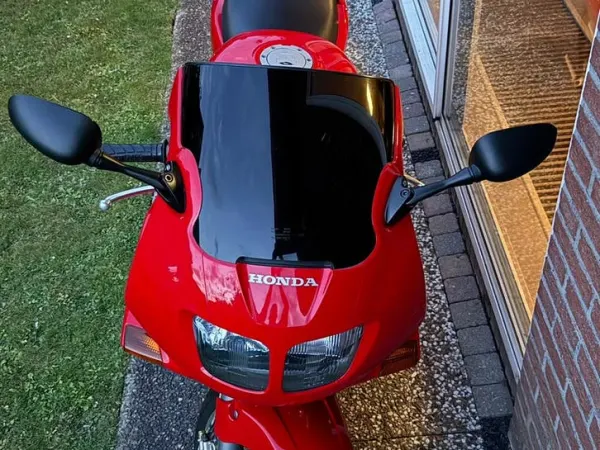 1996 Honda VFR 750F rc36-II - € 2.100 · Bieden (1/1)