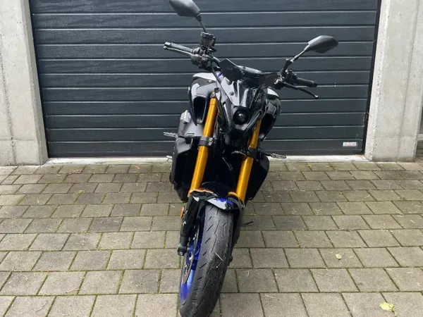 2022 Yamaha MT 09 SP - € 12.500 · Bieden (1/1)
