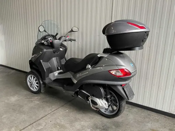 Bouwjaar onbekend Piaggio MP3 300 RL Motorfiets - Prijs op aanvraag (1/1)
