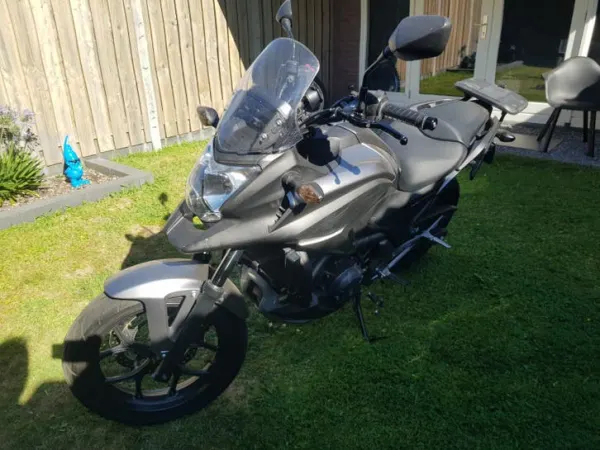 2015 Honda NC750X. Abs. 12-2015 - € 5.245 · Bieden (1/1)
