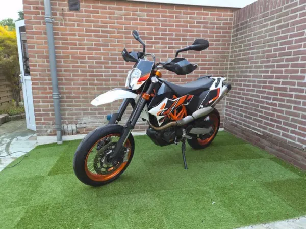 2014 KTM 690 SMC R Supermoto-Perfecte Staat - €6,750 (1/1)