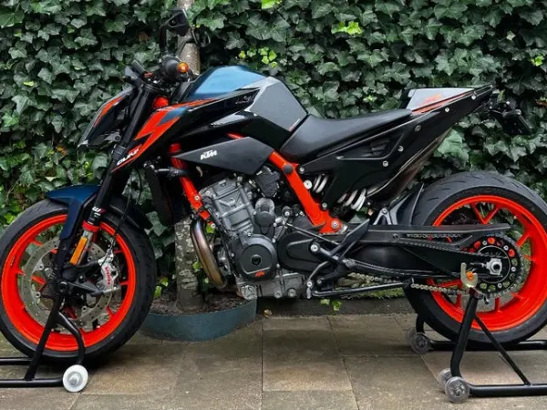 2023 KTM 890 Duke R - €9,890 (1/1)