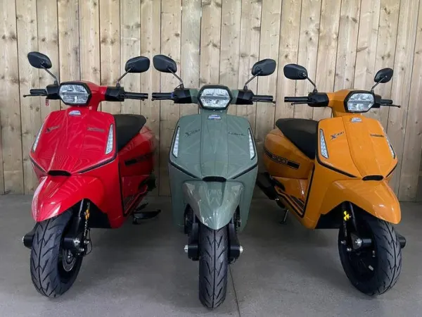 2026 Lambretta X300 SR Nieuw Direct LEVERBAAR! - € 7.299 (1/1)