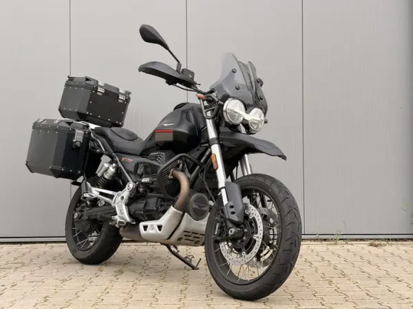 2023 Moto Guzzi V85 TT Nero 80pk ABS E5-Cruise-Koffers - €10,690 (1/1)