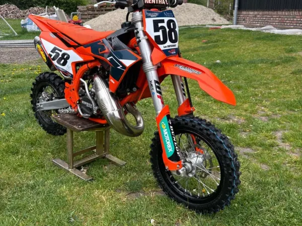 Bouwjaar onbekend KTM SX 50 Factory 2025-Nieuwe koppeling, Zuiger 8 uur oud - € 3.599 (1/1)