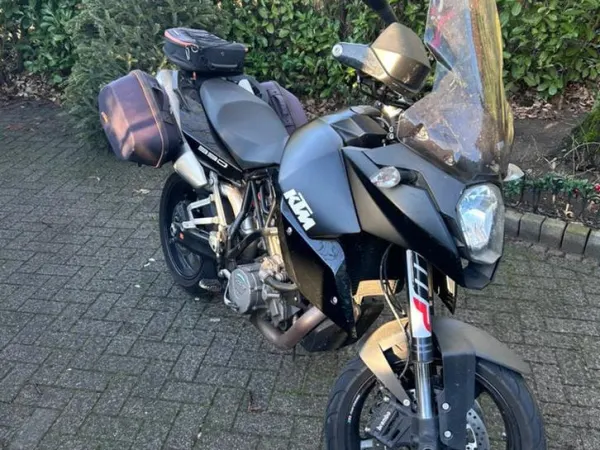 2010 KTM SMT 990-2010-Krachtige Allrounder - € 5.000 · Bieden (1/1)