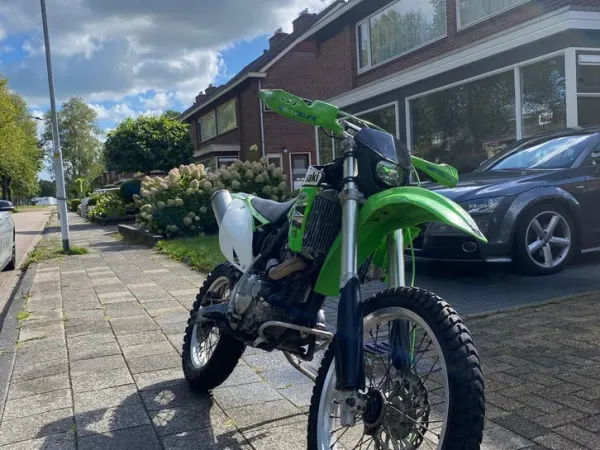 Year unknown Kawasaki klx650 a Kickstart Enduro - €2,299 · Bidding (1/1)