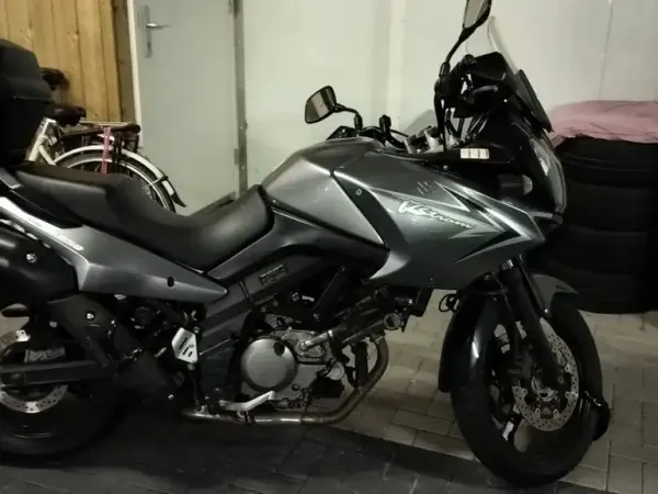 2010 Suzuki V-Strom 650 - €3,400 (1/1)