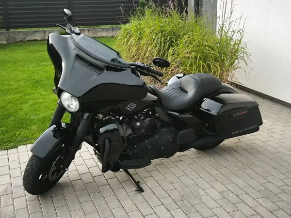 2017 Harley-Davidson Street Glide - €12,700 (1/1)