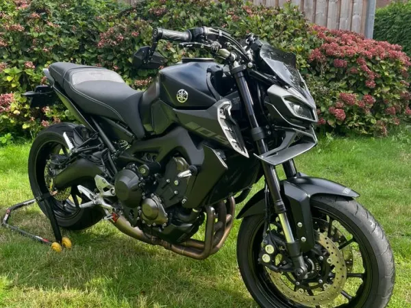 2018 Yamaha MT 09 - € 8.199 · Bieden (1/1)