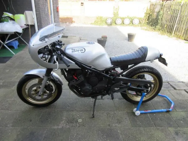 1995 Yamaha XJ 600 Iets Aparts Izgst 1750 Euro - € 1.750 (1/1)
