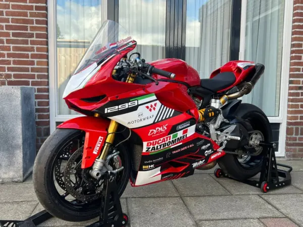 2015 Ducati Panigale 1299 S Ready to Race Circuitmotor - €13,500 (1/1)