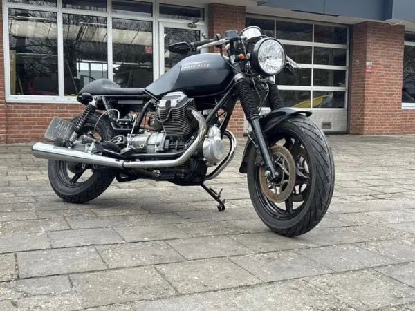 Year unknown Moto Guzzi V65 Lario Caferacer (Honda, Yamaha, Kawasaki) - €2,250 · Bidding (1/1)