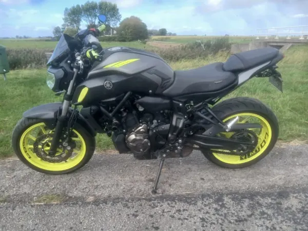 Bouwjaar onbekend Yamaha MT-07 - € 4.300 · Bieden (1/1)