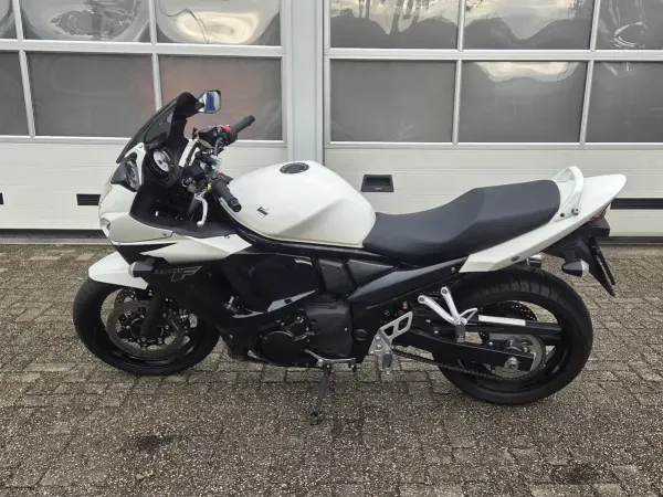 2013 Suzuki GSX 650 - €5,100 (1/1)