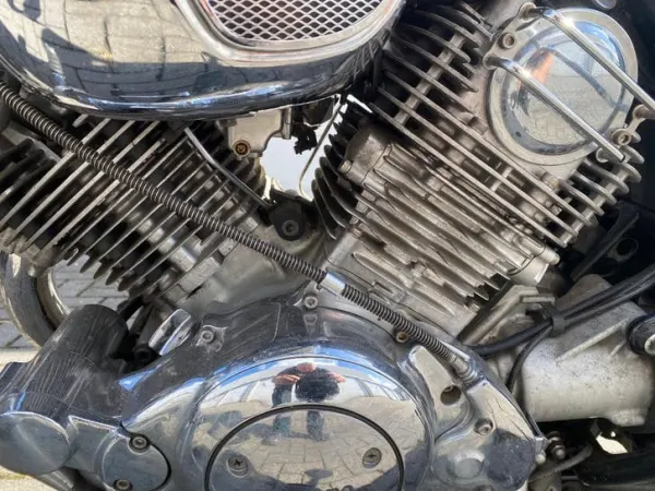 1995 Yamaha XV 750 Virago - €2,250 · Bidding (1/1)