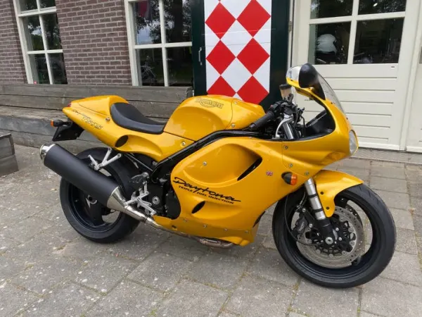 1997 Triumph Daytona T595 (bj 1997) - € 4.990 (1/1)