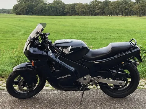 1989 Honda CBR 600 F - Gereserveerd (1/1)