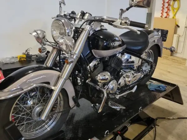 1998 Yamaha XVS 650 - € 3.499 · Bieden (1/1)