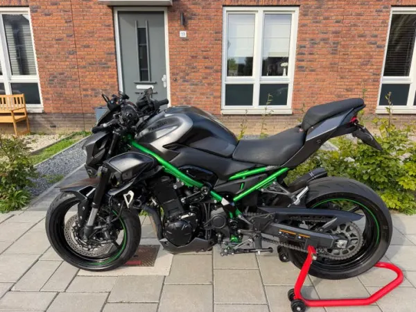 2025 Kawasaki Z 900 - € 11.499 (1/1)