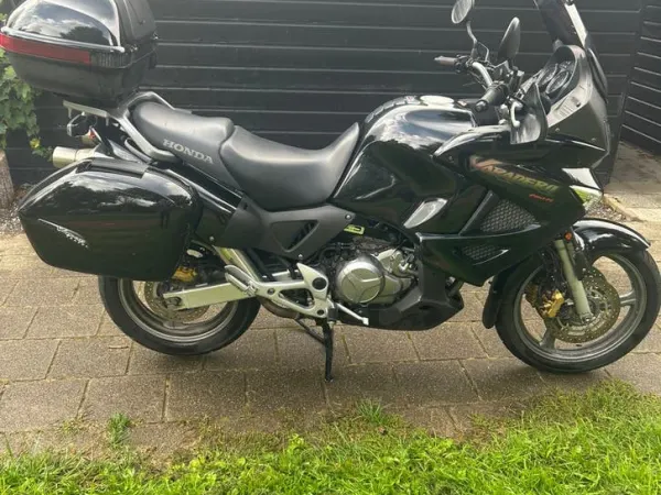 Bouwjaar onbekend Honda Varadero - € 3.500 · Bieden (1/1)