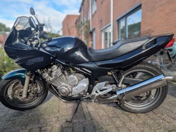 Bouwjaar onbekend Yamaha XJ 600 Diversion - € 750 · Bieden (1/1)