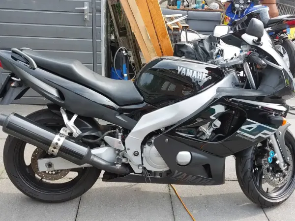 1999 Yamaha YZF 600 - €1,250 (1/1)