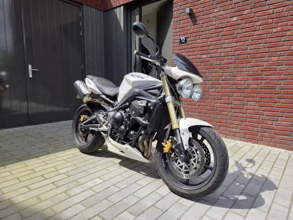2007 Triumph Street Triple 675 - €3,100 (1/1)