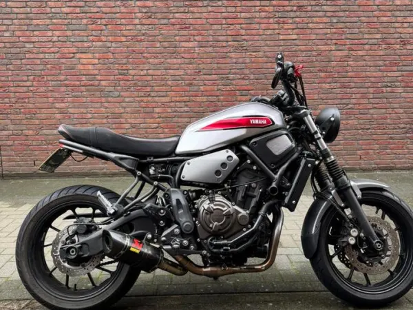 2019 Yamaha XSR 700 ABS (2019)-Naked Bike-Full Akrapovic - €6,250 · Bidding (1/1)