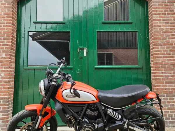Year unknown Ducati Scrambler Icon 800 - €6,500 · Bidding (1/1)