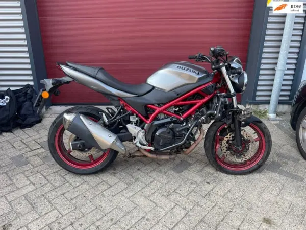 2020 Suzuki SV 650 - € 1.950 (1/1)