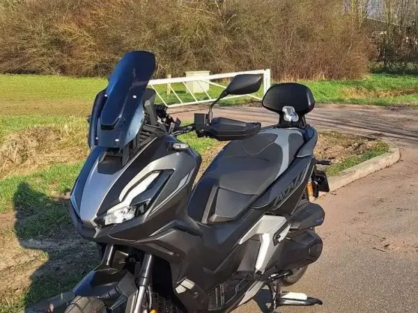 2025 Honda ADV 350 - €7,100 (1/1)