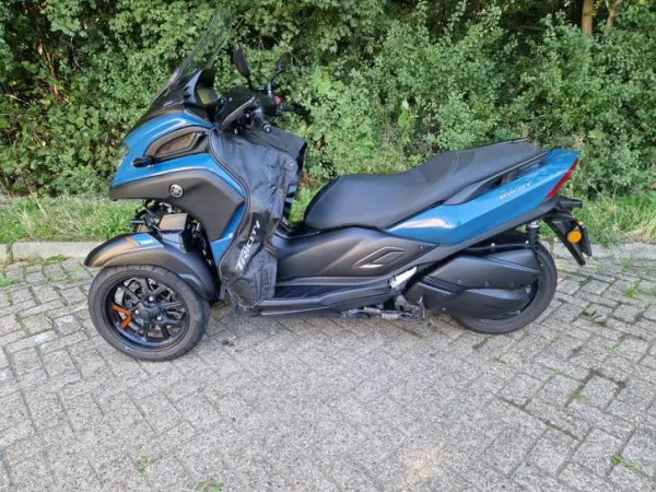 2023 Yamaha Tricity 300 abs Handvatverwarming - €4,850 (1/1)