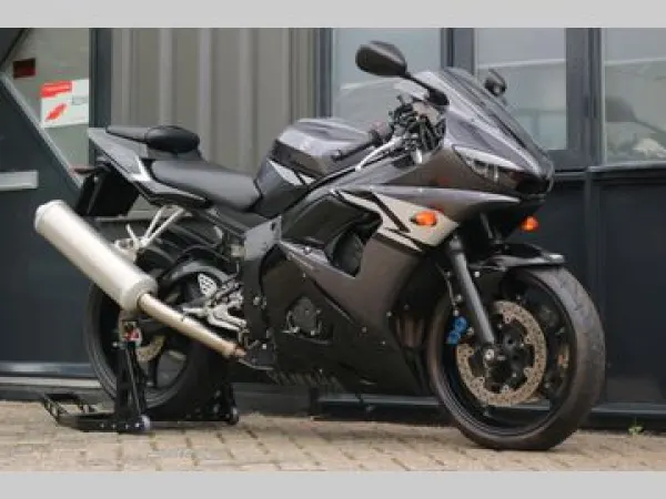 2004 Yamaha YZF R6 - €4,650 · Bidding (1/1)