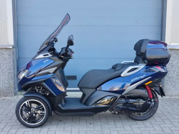 2022 Peugeot Metropolis 400 SW Incl Garantie - €7,590 · Bidding (1/1)
